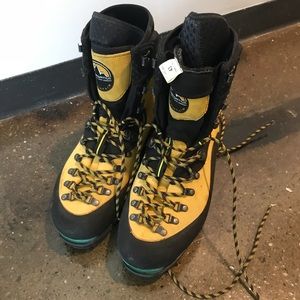 Men’s La Sportiva Evo ice climbing boots